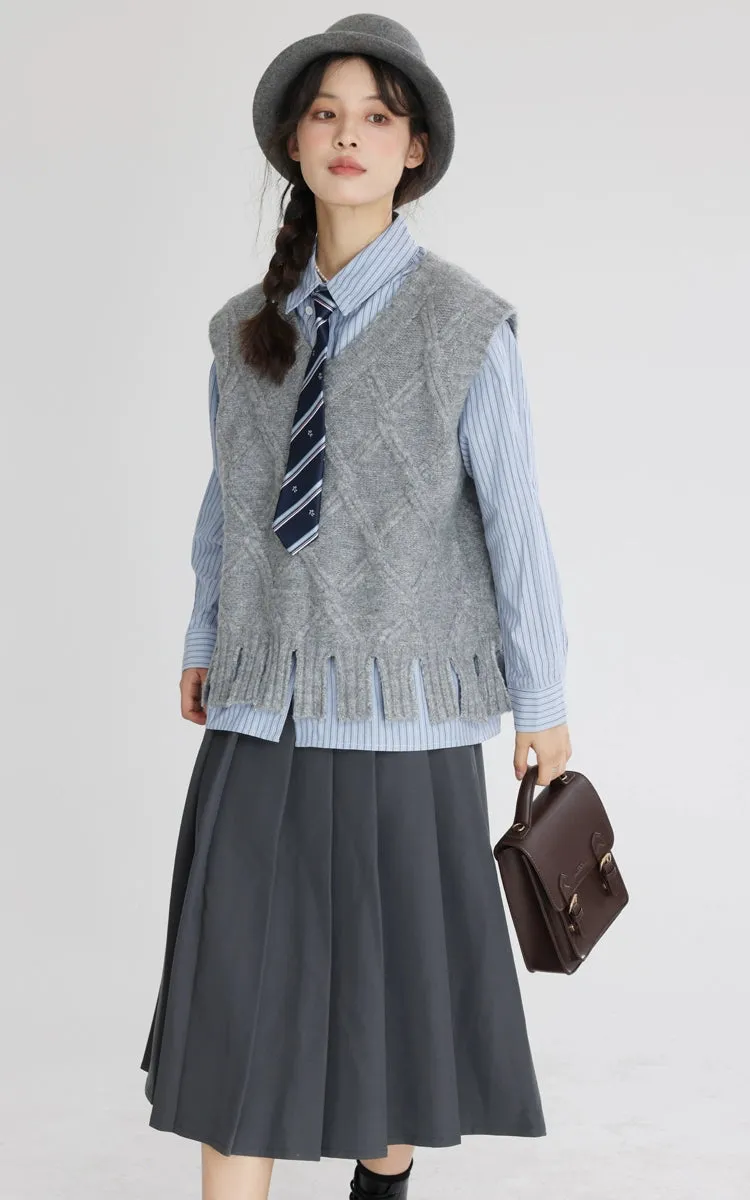 Argyle Cable Knit Tassel Hem Sweater Vest