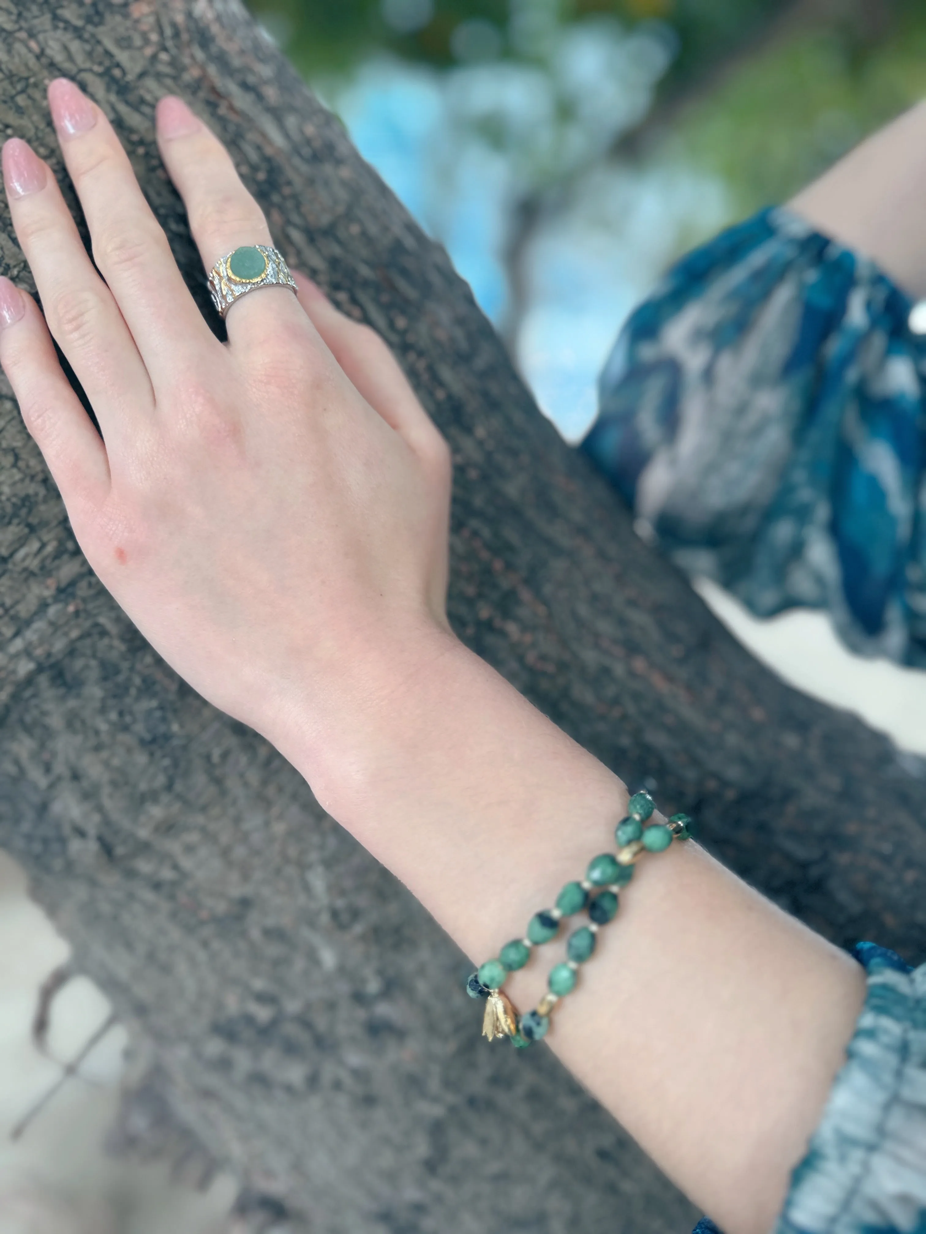 Double Layers Green Gemstone Bracelet/Choker LB014