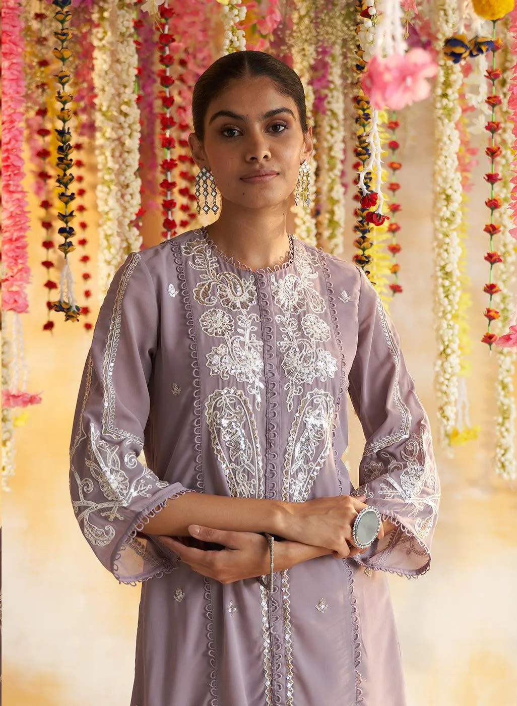 Lavender Kurta With Delicate Embroidery