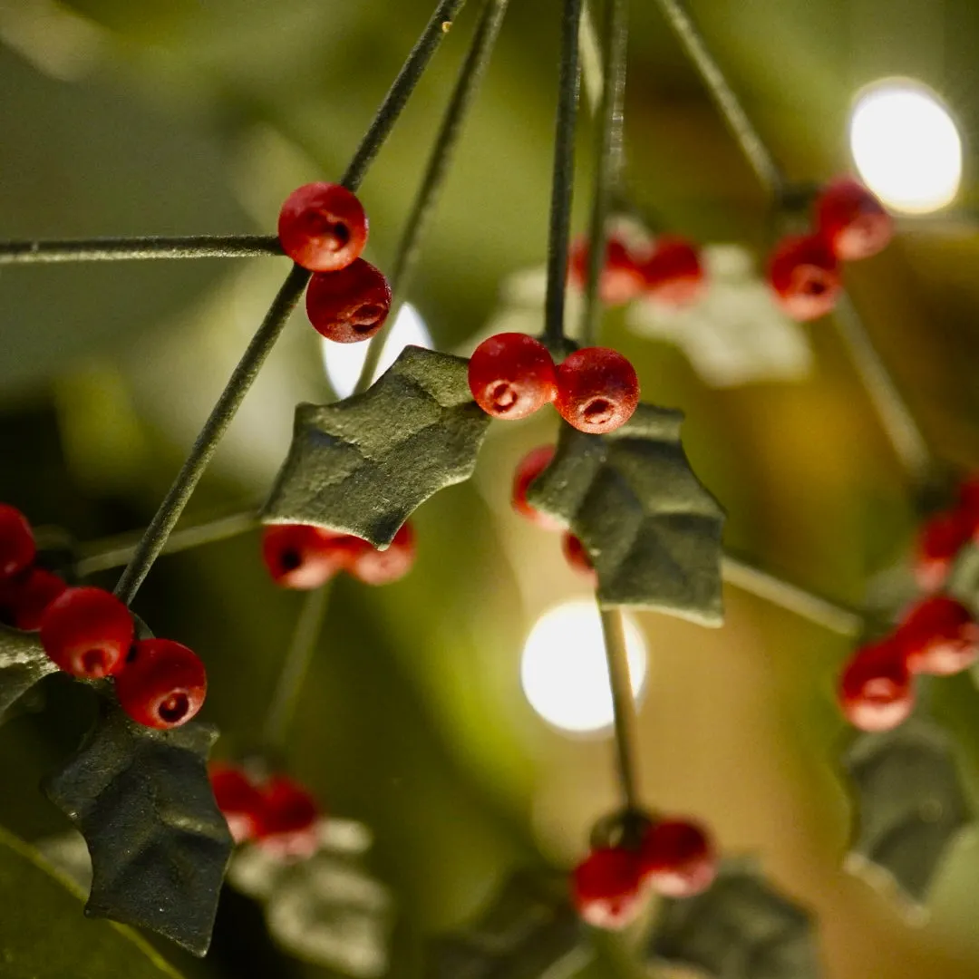 Tin Bunch of Holly