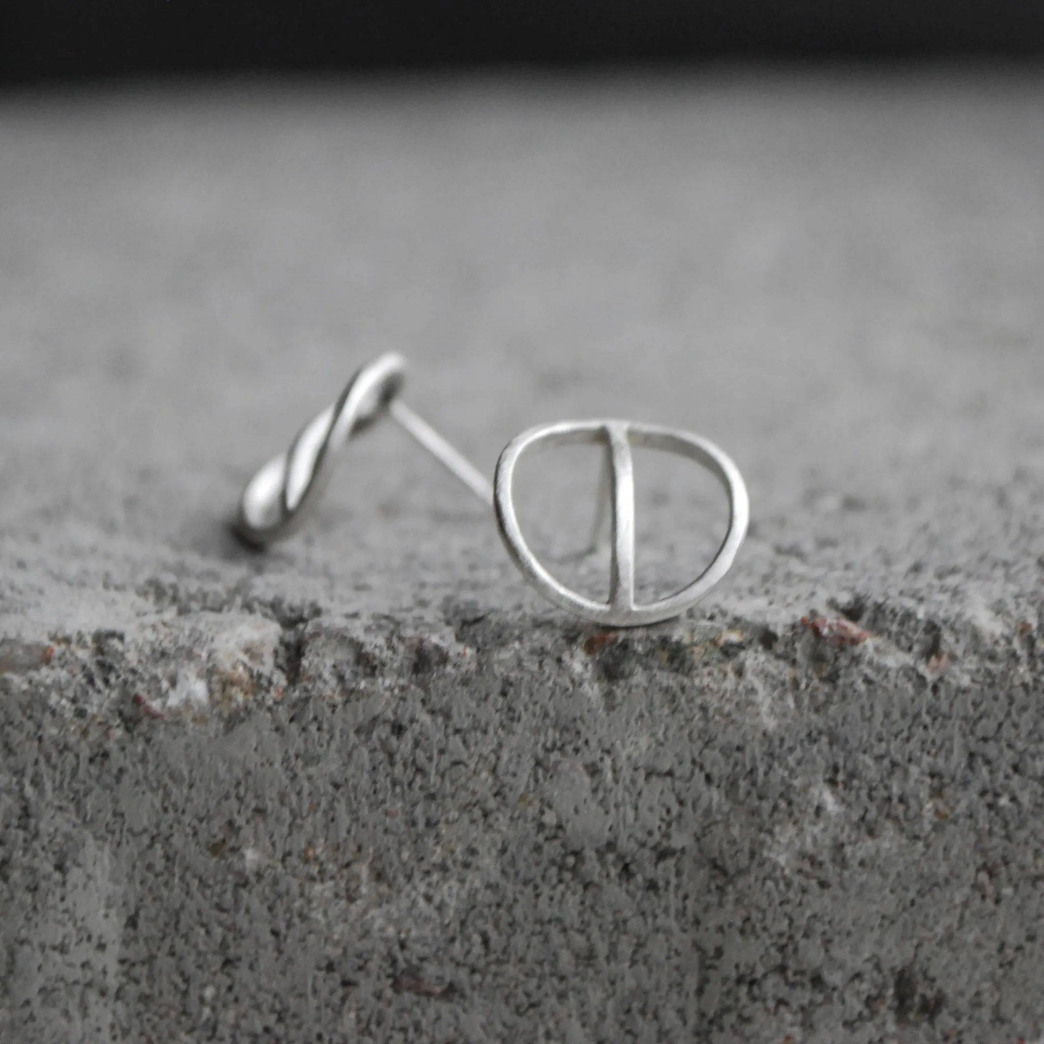 Tyyni Earrings Oxidized Silver